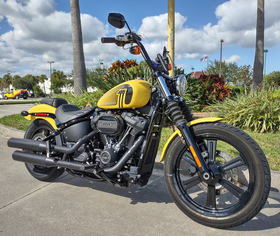 Street Bob 114