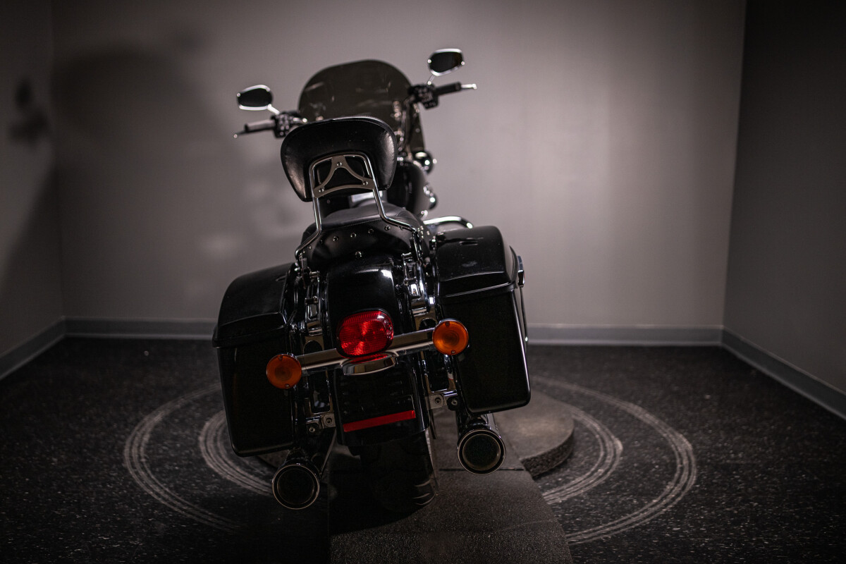 2020 Road King (FLHR) - Photo 6