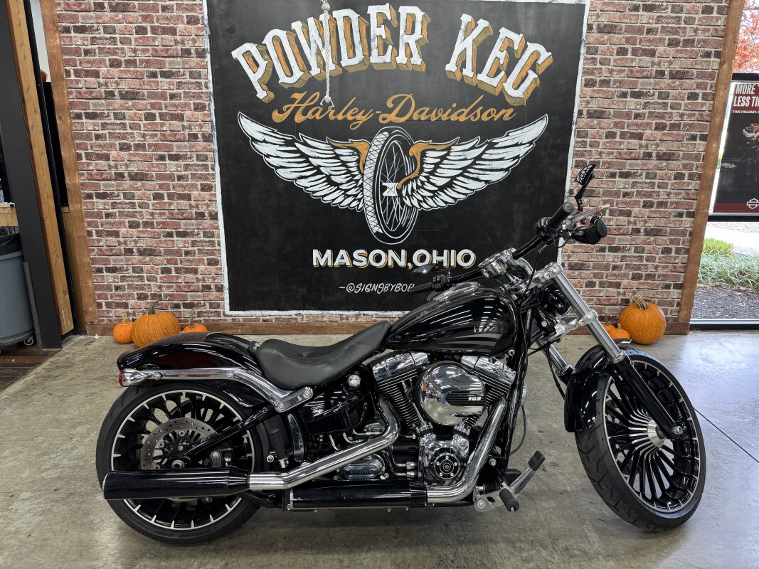 2017 Harley-Davidson Breakout FXSB