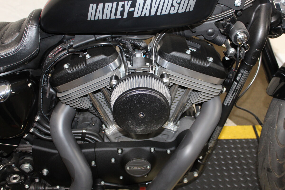 Harley-Davidson Roadster 2016 xl1200cx 438764B BLACK DENIM W/PINSTRIPE - Photo 10