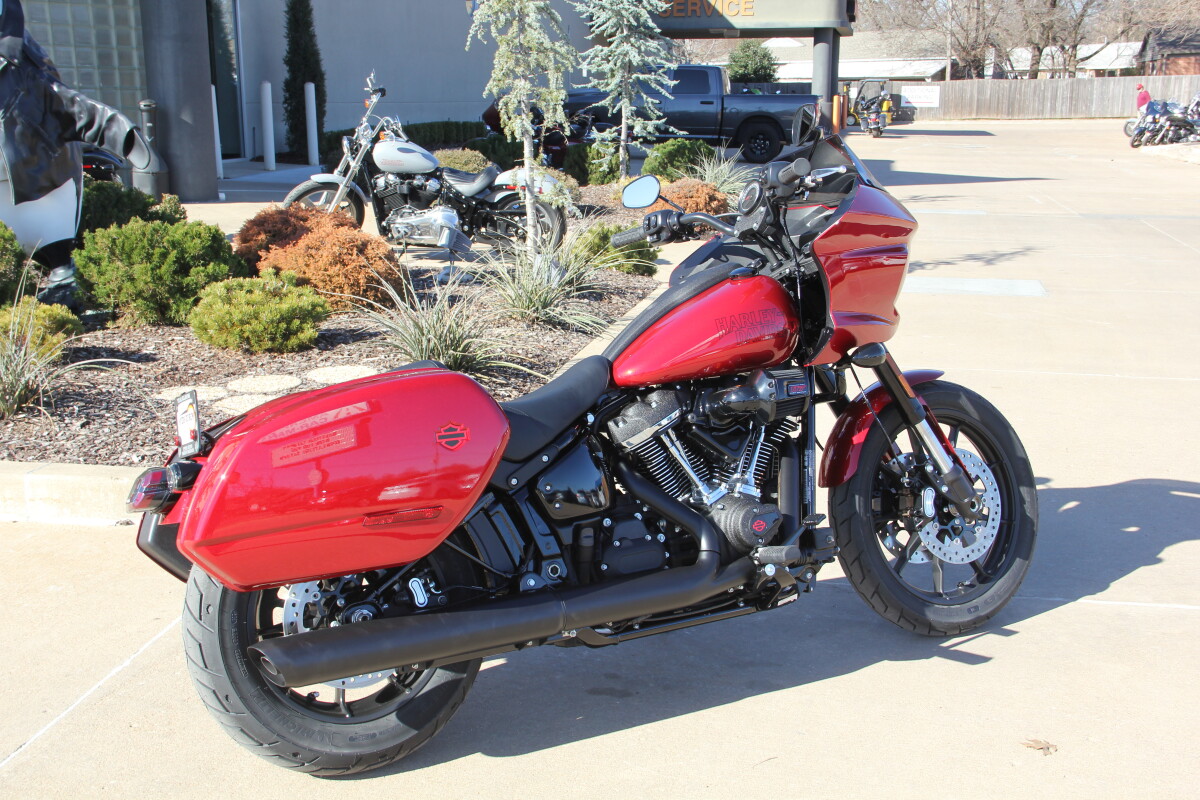 2025 Harley-Davidson Low Rider ST Brilliant Red - Black Finish - Photo 5