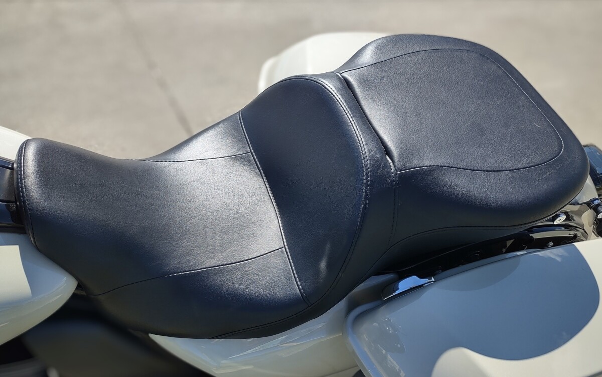 Street Glide ST - Photo 8