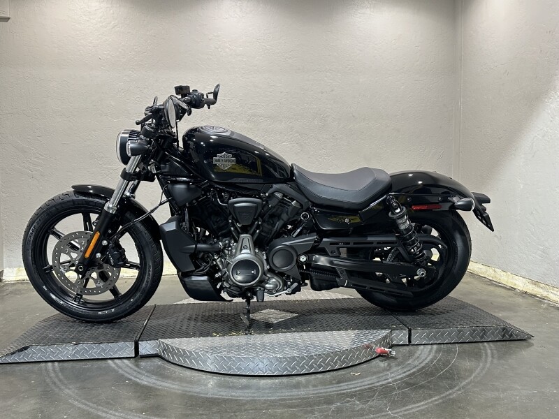 Harley-Davidson Nightster 2025 RH975 84657205 VIVID BLACK - Photo 6