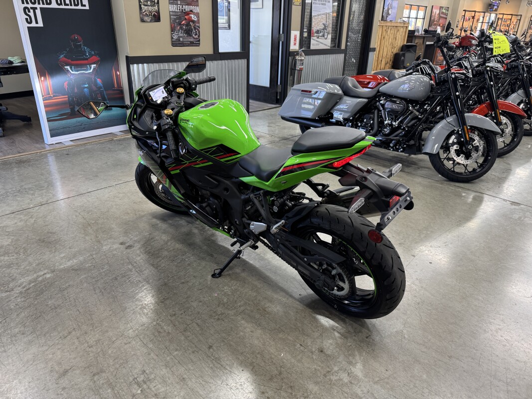 2023 Kawasaki Ninja Zx-4RR KRT Edition ZX400P - Photo 7