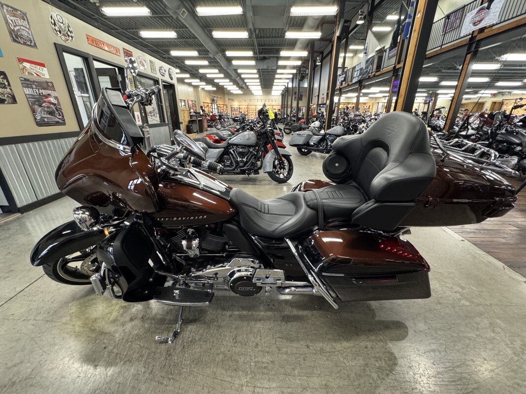 2019 Harley-Davidson CVO Limited FLHTKSE - Photo 8