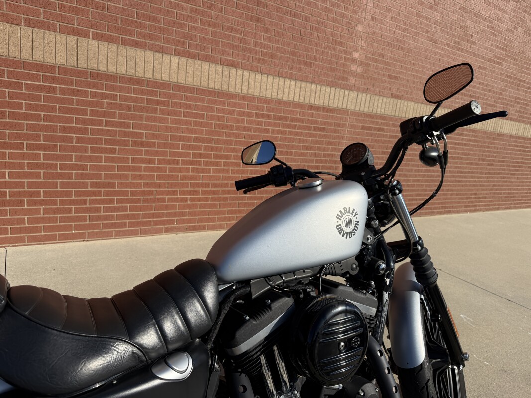XL 883N 2020 Iron 883 - Photo 5