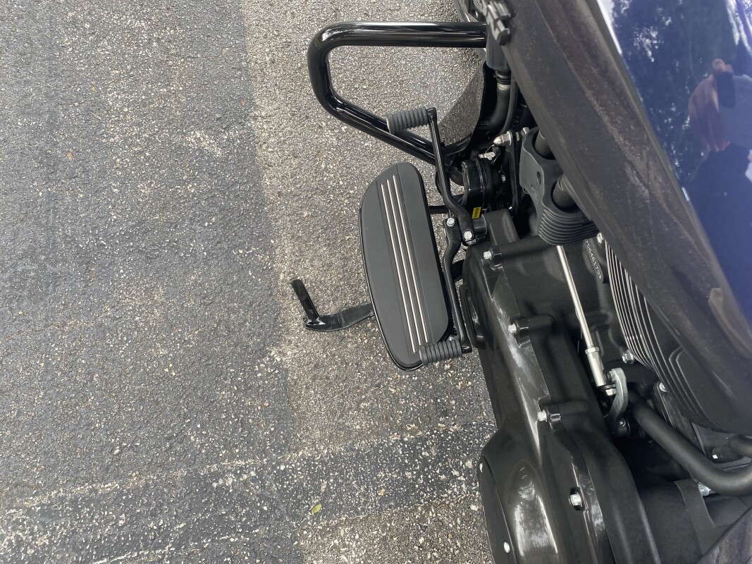2025 Harley-Davidson Road Glide - Photo 9