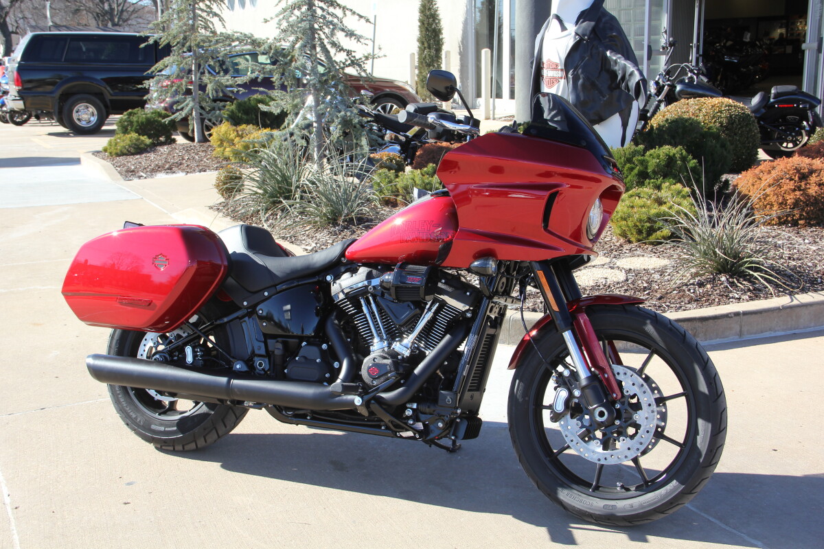 2025 Harley-Davidson Low Rider ST Brilliant Red - Black Finish - Photo 4