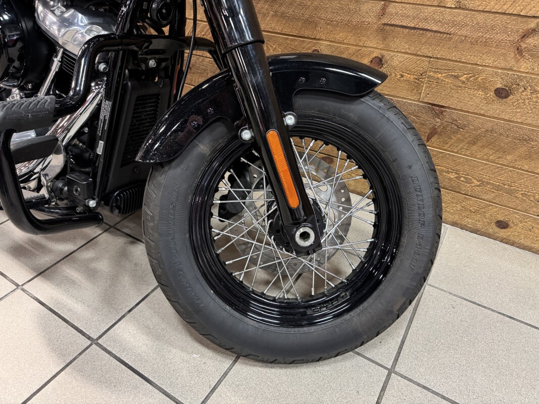 2020 HARLEY-DAVIDSON SOFTAIL SLIM VIVID BLACK FLSL - Photo 4