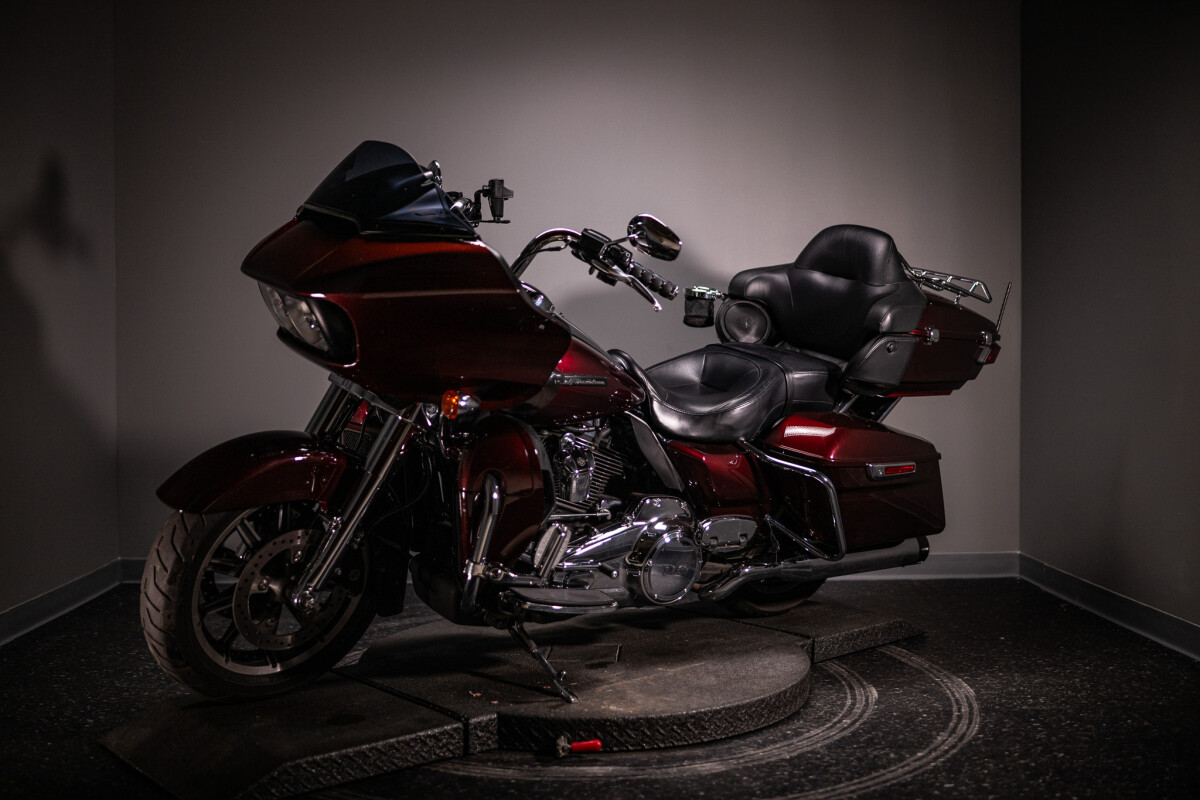 2019 Road Glide Ultra (FLTRU) - Photo 2