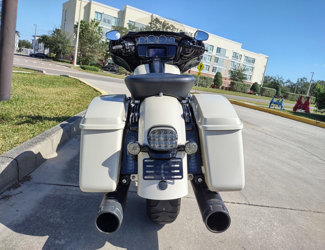 Street Glide ST - Photo 5
