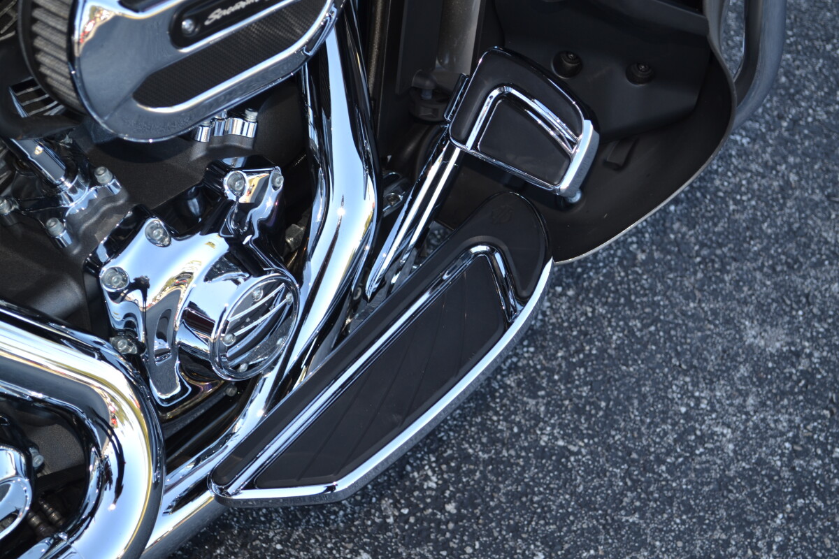 2016 Harley-Davidson CVO Road Glide Ultra - FLTRUSE - Photo 8
