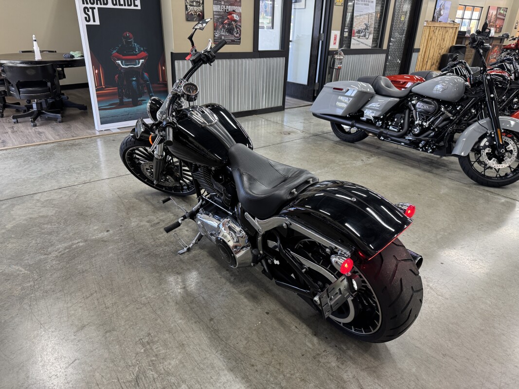 2017 Harley-Davidson Breakout FXSB - Photo 7