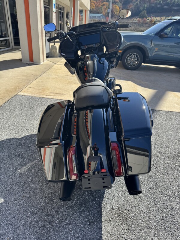 2025 Harley-Davidson Road Glide FLTRX Vivid Black - Photo 4