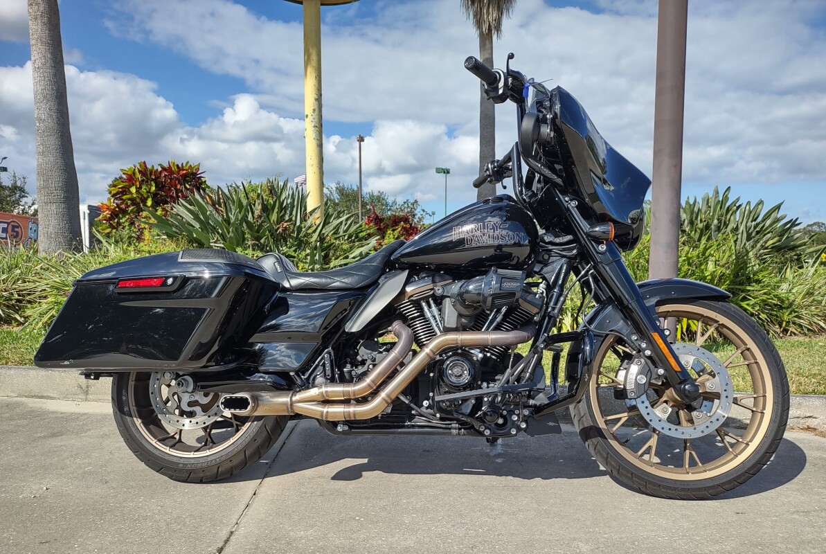 Street Glide ST - Photo 2