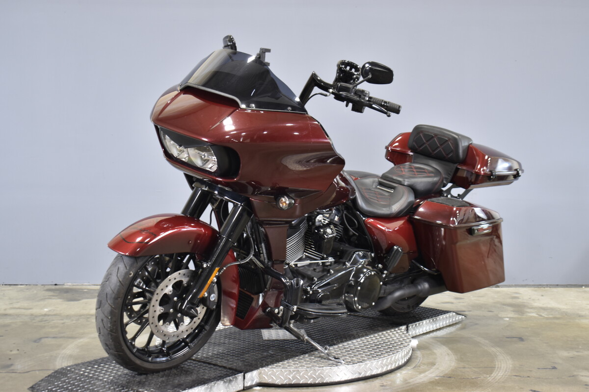 2018 Harley-Davidson Road Glide Special FLTRXS - Photo 4