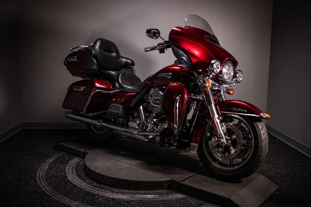 2015 Electra Glide Ultra Classic Low (FLHTCUL)