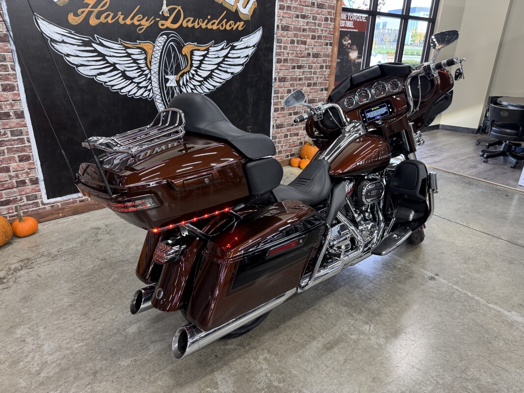 2019 Harley-Davidson CVO Limited FLHTKSE - Photo 6