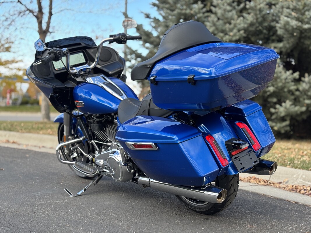 2025 Harley-Davidson Road Glide Blue Burst - Photo 6