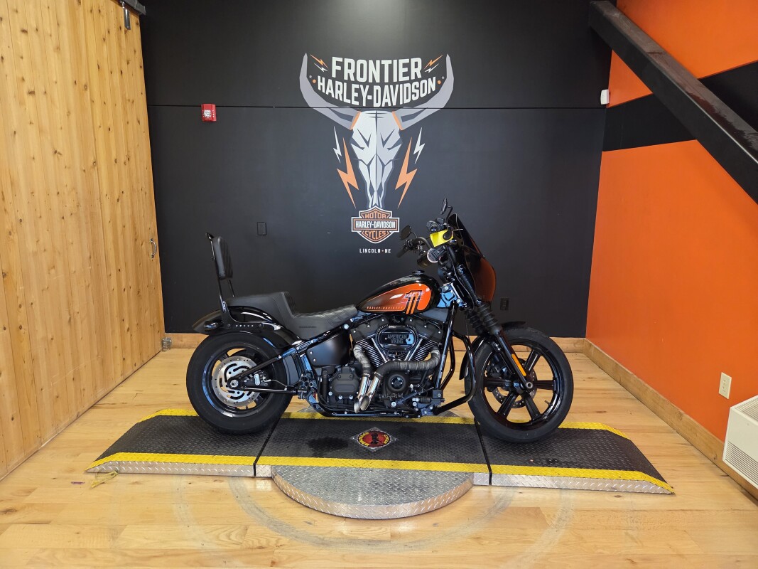 FXBBS 2022 Street Bob 114