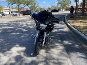 2024 Harley-Davidson® Street Glide® thumb 2