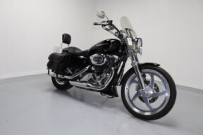 2004 Harley-Davidson® 1200 Custom Black Denim & Vivid Black thumb 2