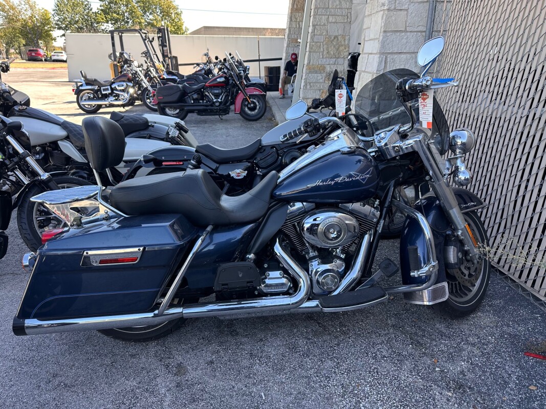 2009 Harley-Davidson Road King FLHR