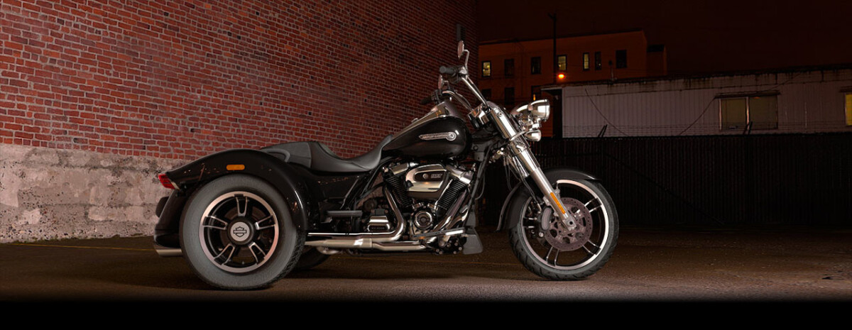 Harley-Davidson Freewheeler 2017 FLRT BLACK