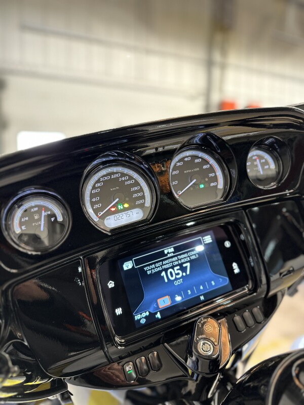 2024 Harley Davidson Ultra Limited White Onyx Pearl - Photo 10