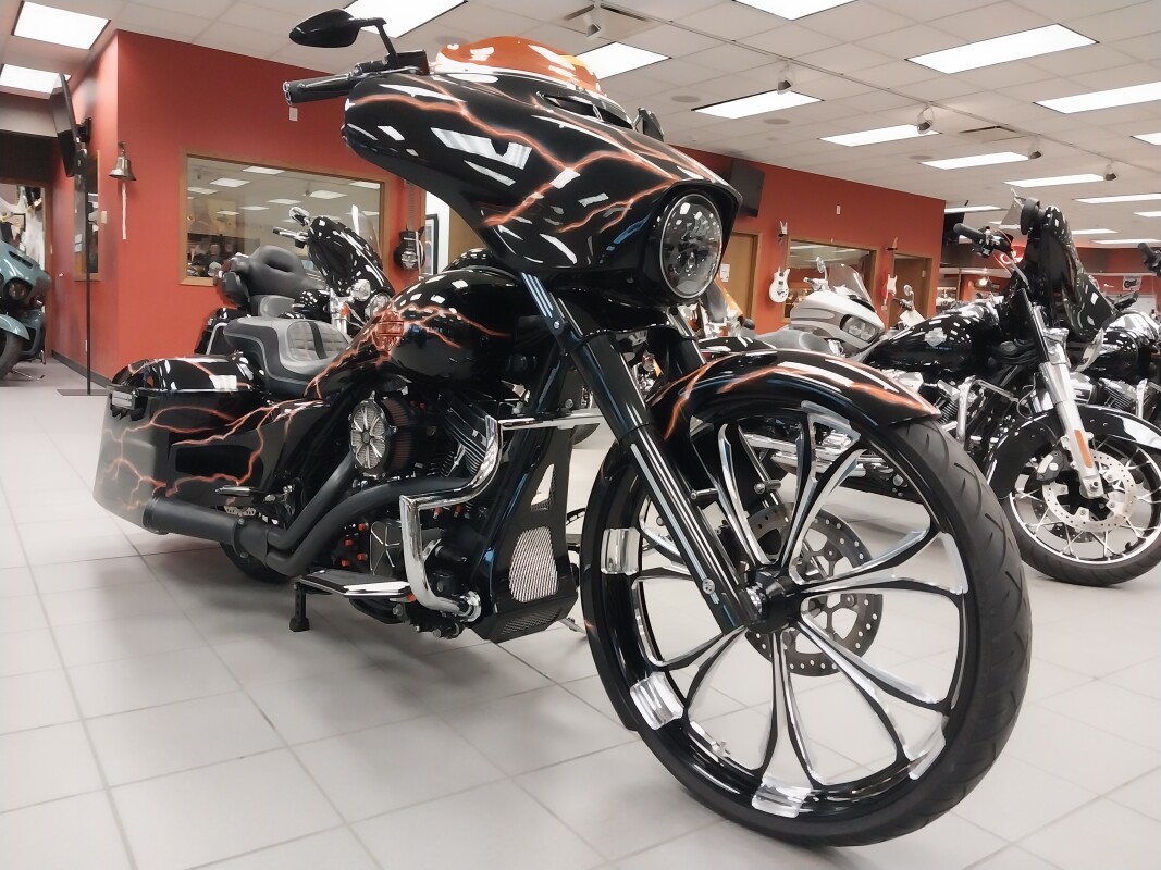 FLHXS 2014 Street Glide Special - Photo 2