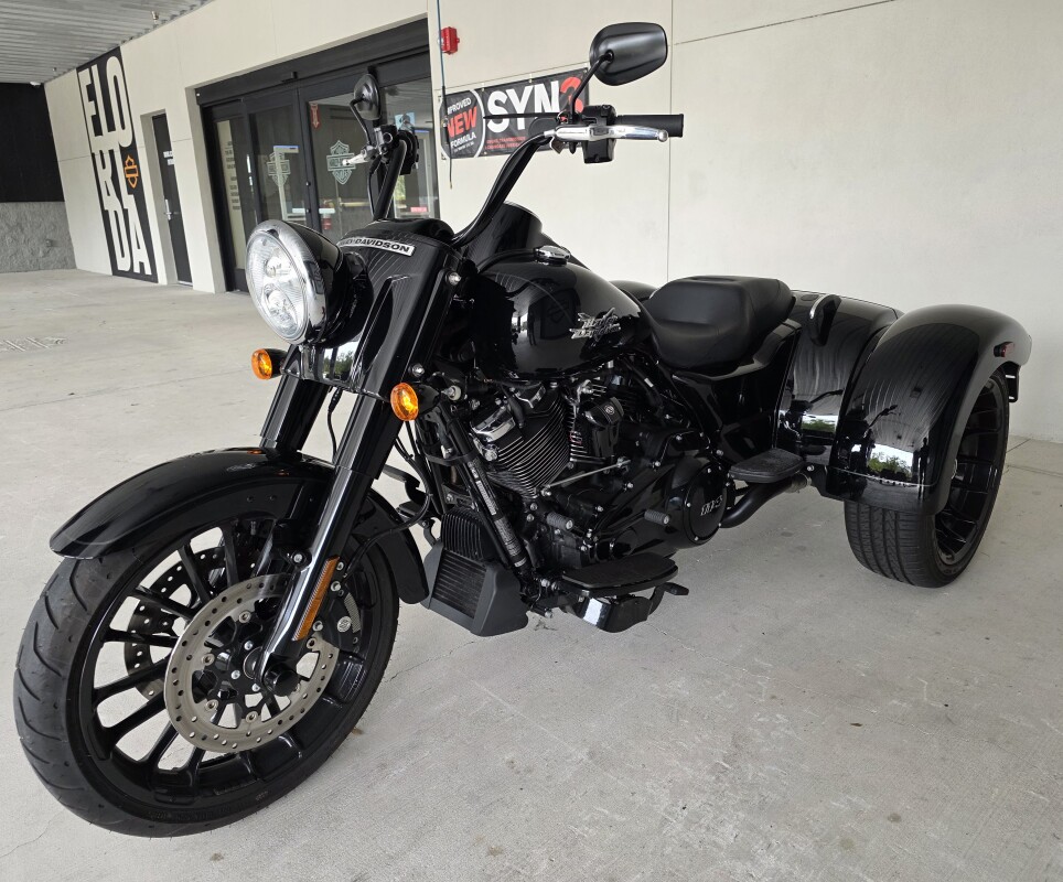 2023 Harley-Davidson Freewheeler - Photo 9