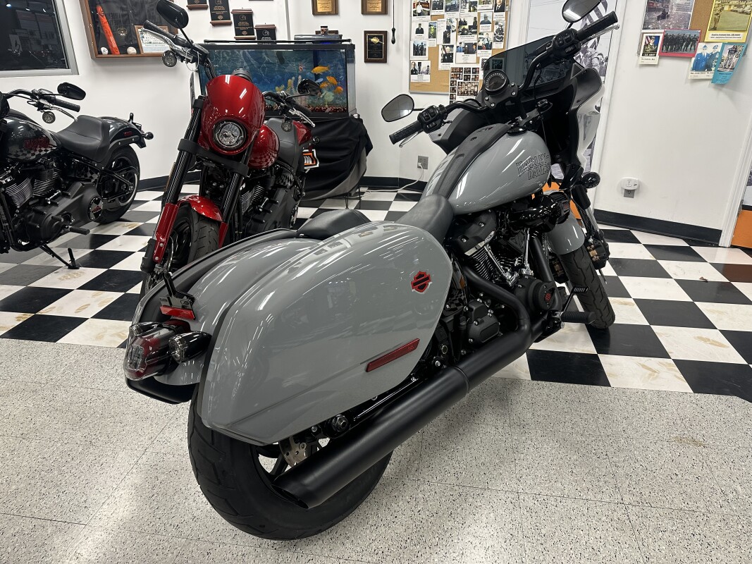 2025 Harley-Davidson Low Rider ST Billiard Gray - Black Finish - Photo 4