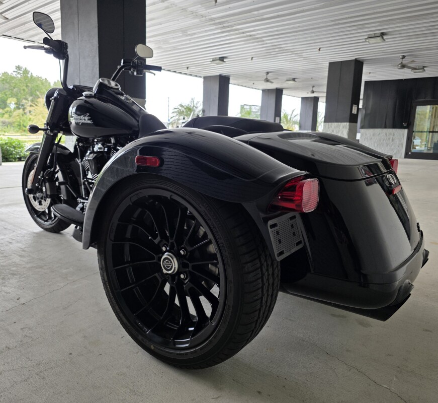 2023 Harley-Davidson Freewheeler - Photo 8
