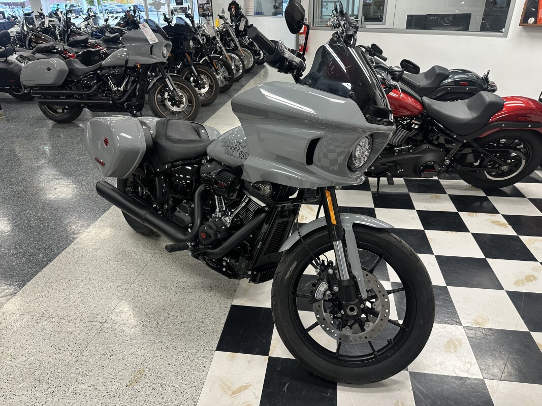 2025 Harley-Davidson Low Rider ST Billiard Gray - Black Finish
