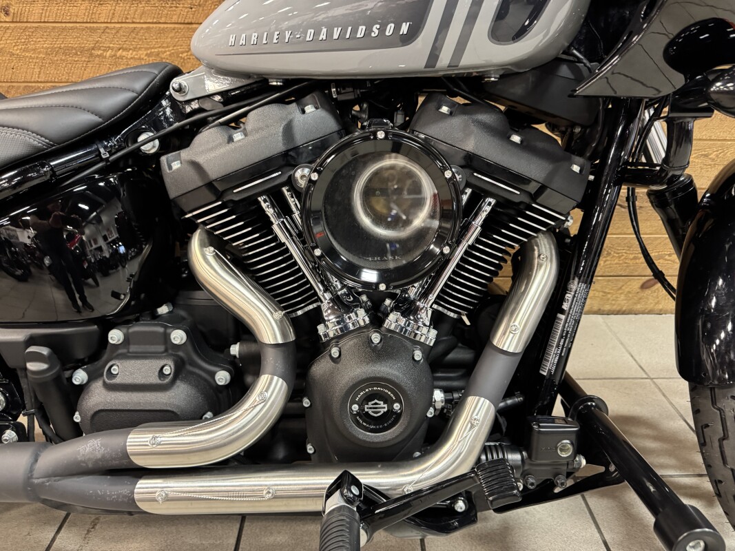 2024 HARLEY-DAVIDSON SOFTAIL STREET BOB BILLIARD GREY FXBBS - Photo 3