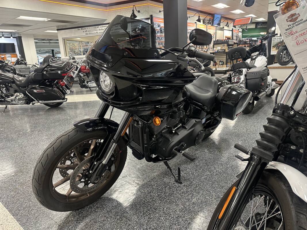 2023 Harley-Davidson Low Rider ST Vivid Black - Photo 2