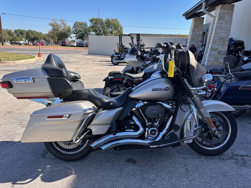 2018 Harley-Davidson Electra Glide Ultra Classic FLHTCU