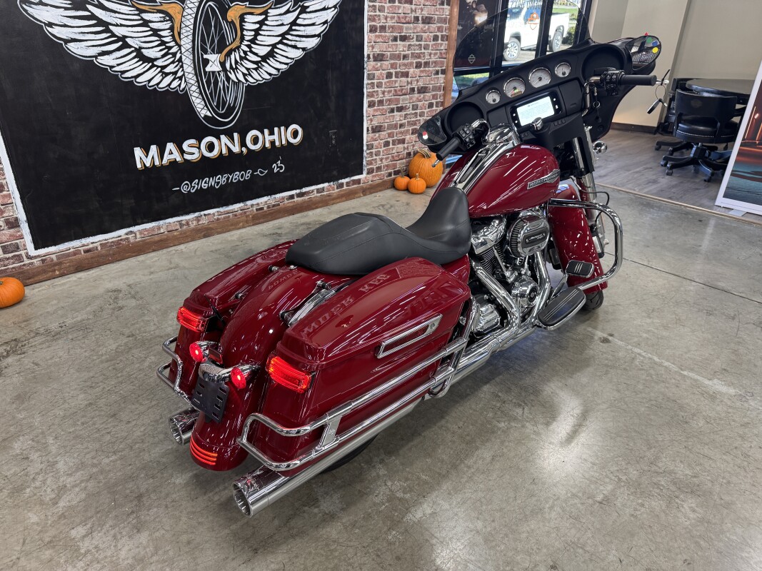2021 Harley-Davidson Street Glide FLHX - Photo 6