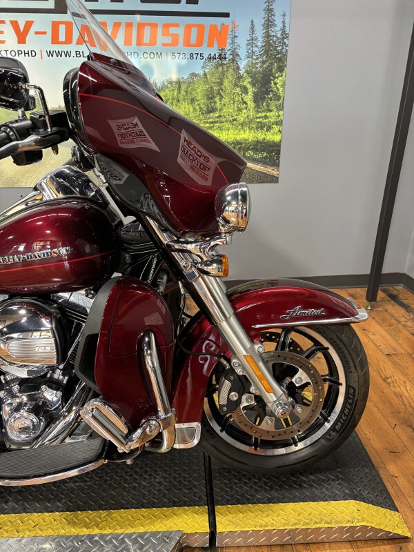 2016 Harley-Davidson Ultra Limited MYS RED/VEL RED W/PINSTRIPE - Photo 2