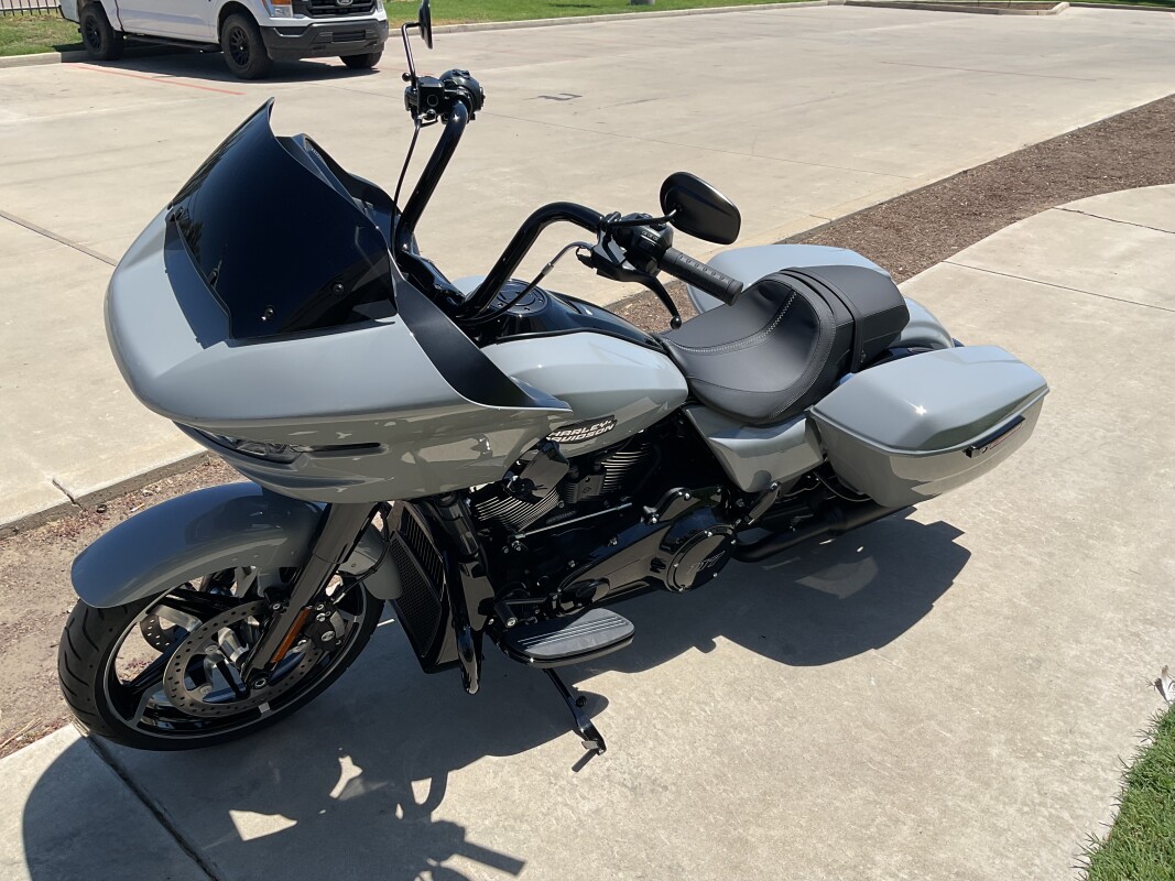 FLTRX 2025 Road Glide - Photo 4