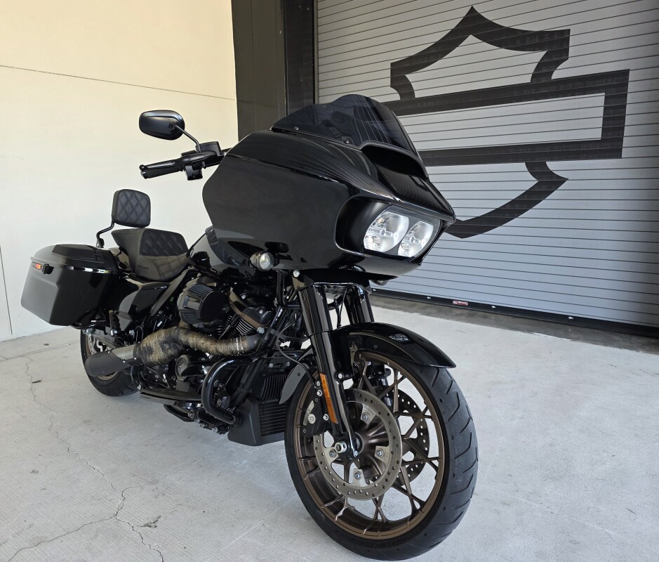 2023 Harley-Davidson Road Glide ST - Photo 2