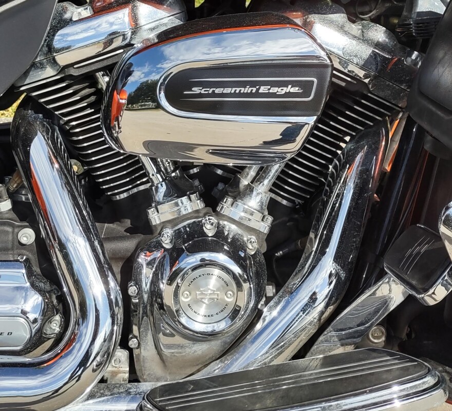 Ultra Limited - Photo 3