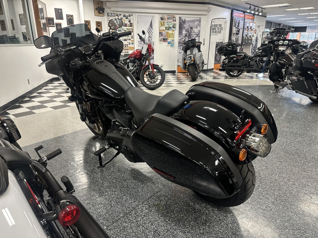 2023 Harley-Davidson Low Rider ST Vivid Black - Photo 3