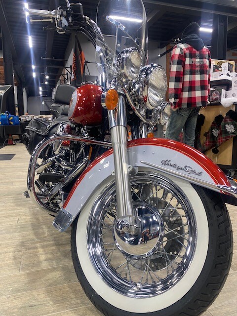 1999 Harley-Davidson Heritage Softail Classic - Photo 2