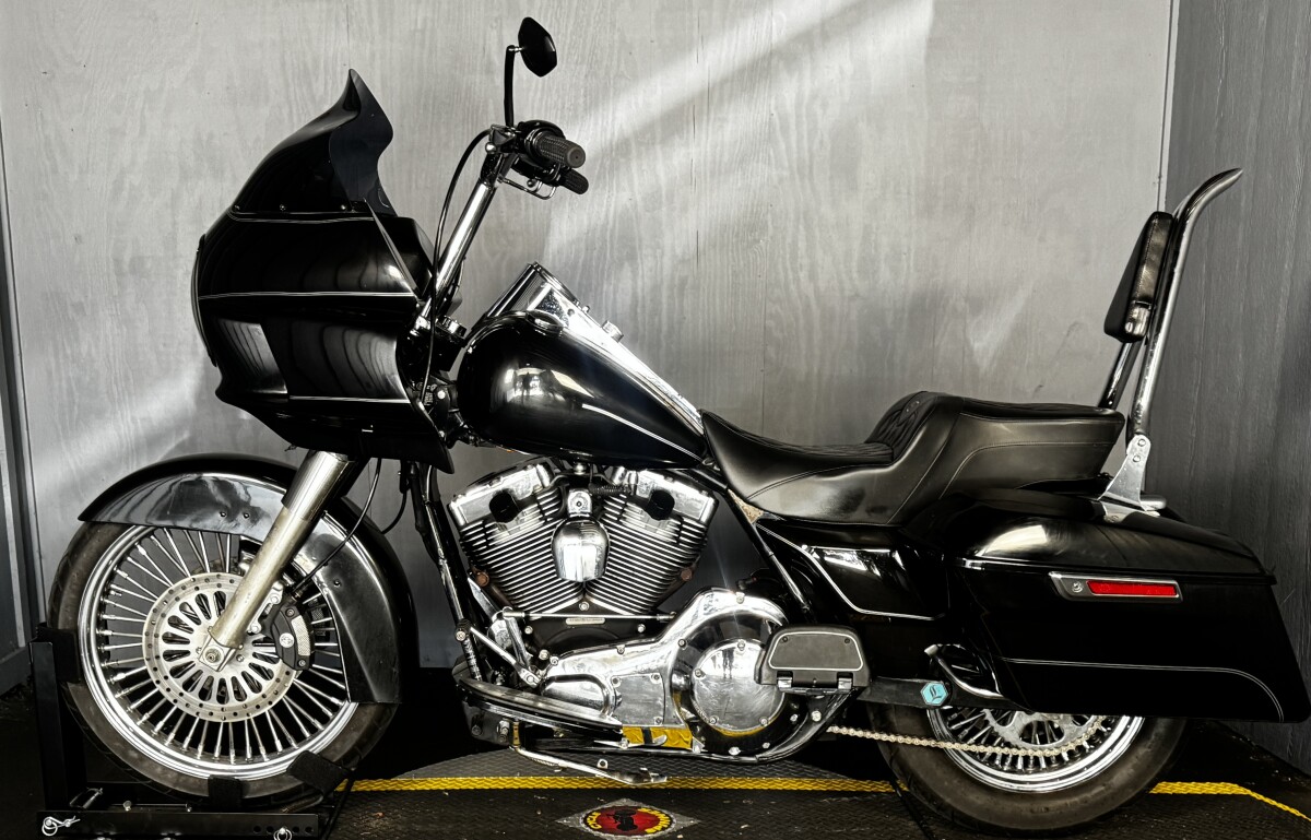 2005 Harley-Davidson Road King FLHRI FIRE FIGHTER - Photo 3