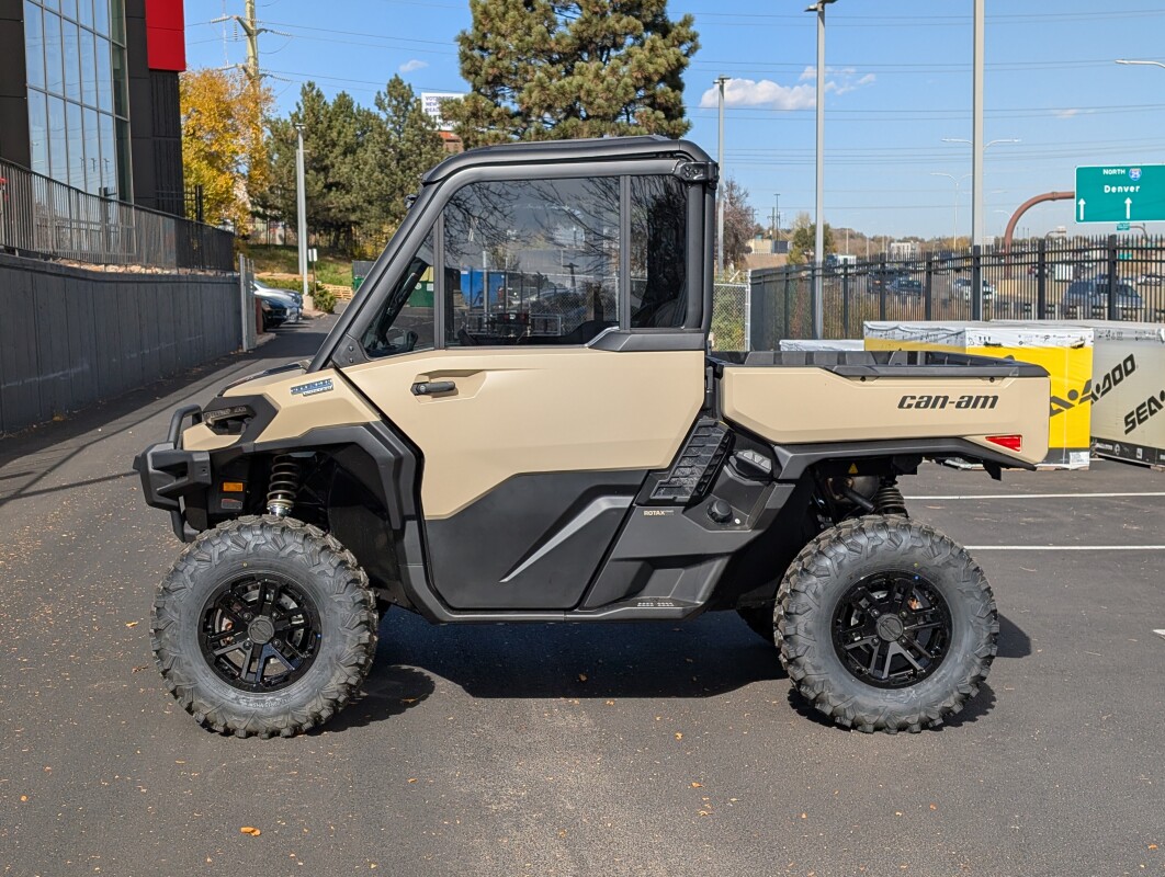 2026 Can-Am Defender Limited HD11, photo 6