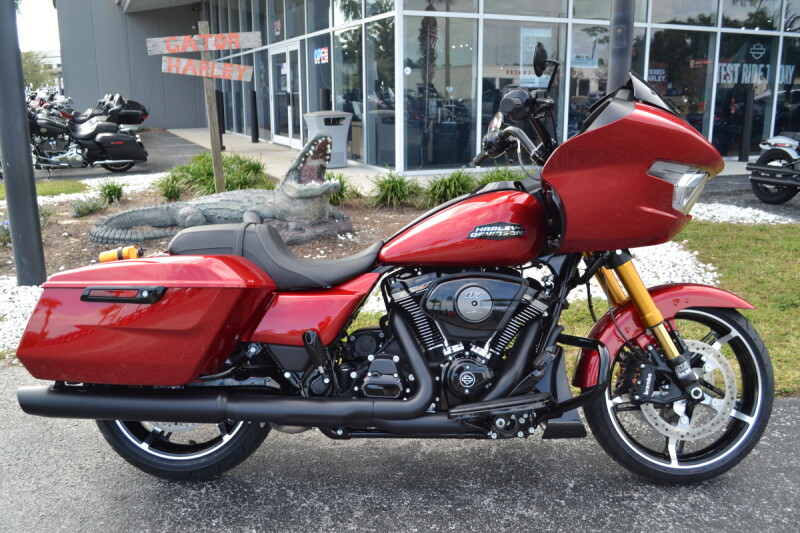 A14K22H HARLEY DAVIDSON ハーレーダビッドソン デニムベスト ワッペン 刺繍 XS ＦＬＨＲ ロードキング(ハーレーダビッドソン)のバイクを探すなら