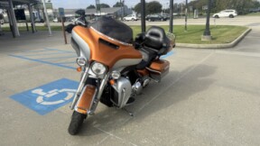 2014 Harley-Davidson® Electra Glide® Ultra Limited thumb 2