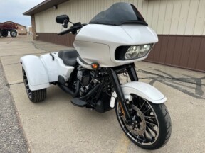 FLTRT 2025 Road Glide® 3 thumb 3