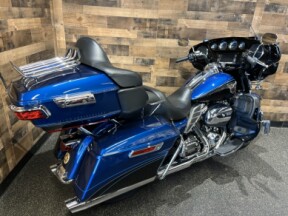 2018 Harley-Davidson® Ultra Limited 115th Anniversary  Legend Blue/Vivid Black FLHTK thumb 2
